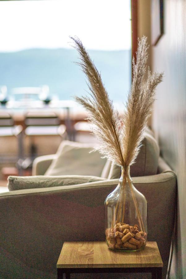 Cabana & Sunset - Terrasse , Parking & Lac Veyrier-du-Lac Dış mekan fotoğraf